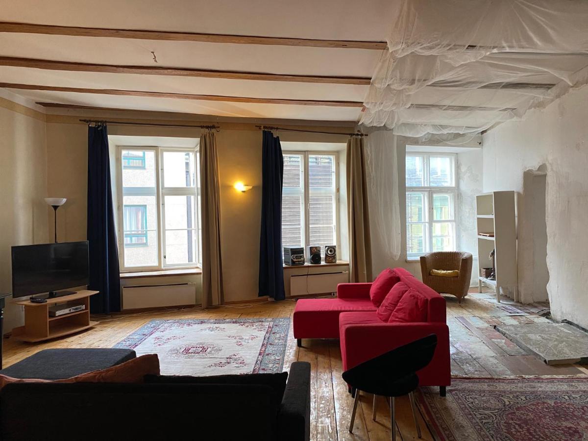 Bohemian In Old Town Apartment Tallinn
